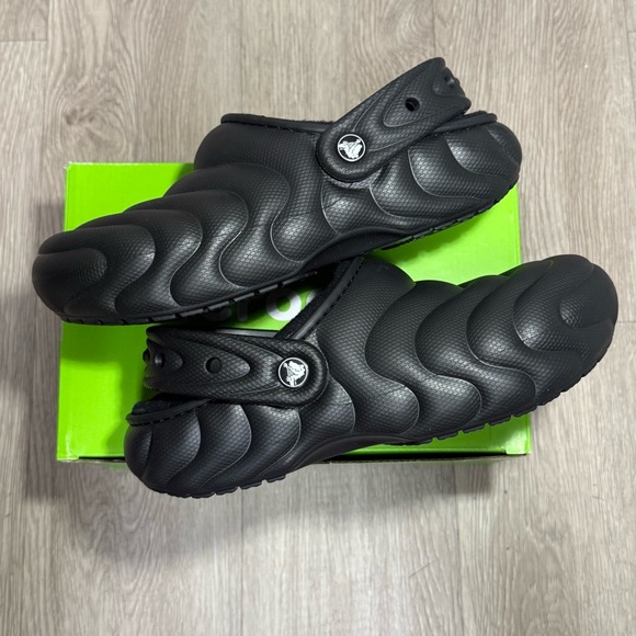 New Crocs Classic Lined Overpuff Clog Black M4/W6, M5/ W7, M6/W8 - Picture 8 of 10